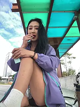 Snapshot of linger-23 chatting on November 6, 2025, 7:20 am linger-23 online show from November 6, 2025, 7:20 am