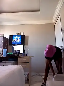 Hotytoty26 online show from October 4, 2025, 2:04 pm