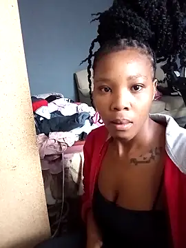 Hotytoty26 online show from April 13, 2026, 9:59 am