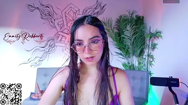 Emmi Roberts online show from May 30, 2026, 10:29 pm