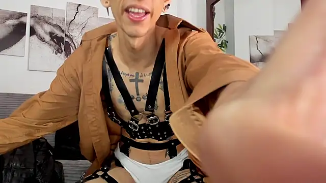 Giotrashy online show from March 6, 2026, 3:19 pm