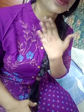 Snapshot of Shalini_telugu09 chatting on June 16, 2026, 7:11 am Shalini telugu09 online show from June 16, 2026, 7:11 am