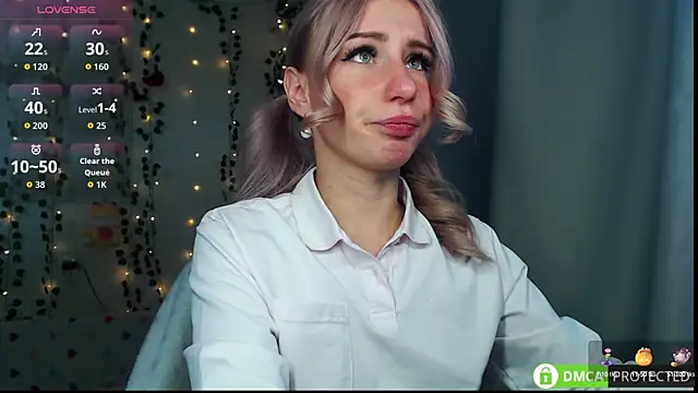 Snapshot of Mia__Kitty chatting on September 22, 2025, 11:45 am Mia Kitty online show from September 22, 2025, 11:45 am