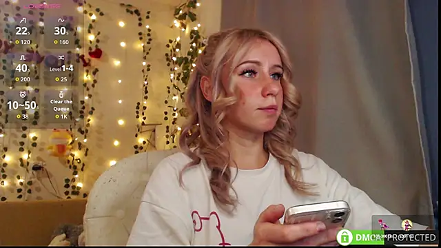 Snapshot of Mia__Kitty chatting on September 26, 2025, 6:45 pm Mia Kitty online show from September 26, 2025, 6:45 pm