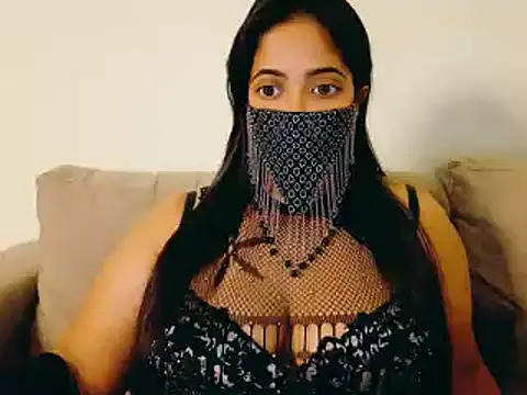 Snapshot of Tamil_hot_whiskey_girl chatting on May 23, 2026, 6:01 pm Tamil hot whiskey girl online show from May 23, 2026, 6:01 pm
