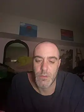 Snapshot of kyle67154 chatting on April 14, 2026, 5:24 am kyle67154 online show from April 14, 2026, 5:24 am