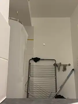 Renoirmonter online show from March 3, 2026, 4:35 pm