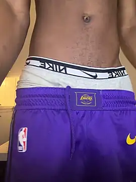 Renoirmonter online show from March 23, 2026, 12:47 am