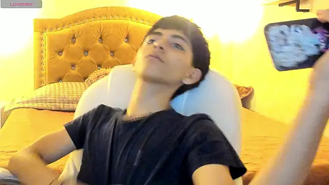 Matty Sparkk online show from March 22, 2025, 1:08 pm