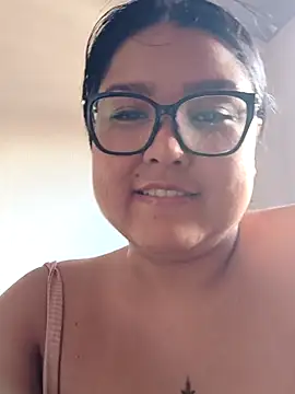 DianaGom online show from February 15, 2026, 12:36 pm