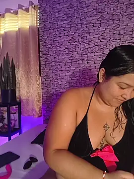 DianaGom online show from March 10, 2026, 10:09 am