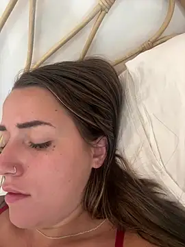 DarkVelvet online show from April 5, 2026, 2:53 am