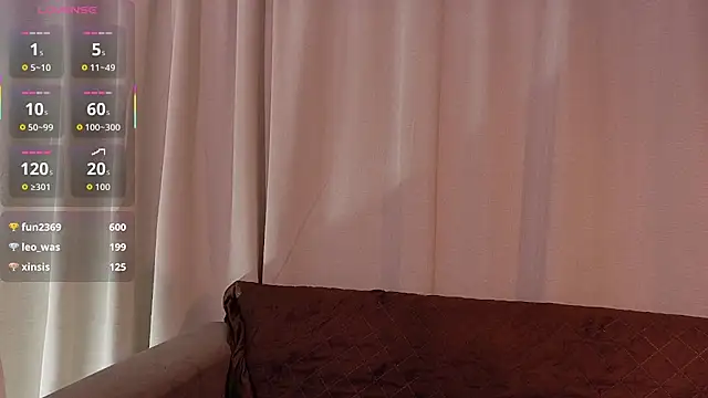 YuliethPetite online show from November 1, 2025, 11:34 am