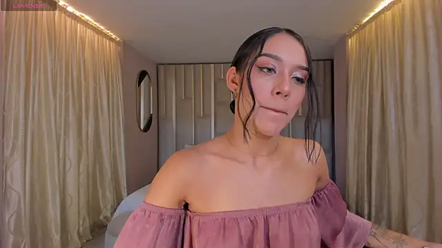 AmaliaCrus online show from January 6, 2026, 8:34 pm