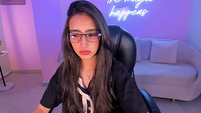 LarisaSmirnov online show from October 14, 2025, 3:51 am