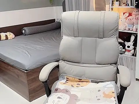 Nabiii6868 online show from April 3, 2026, 4:54 am