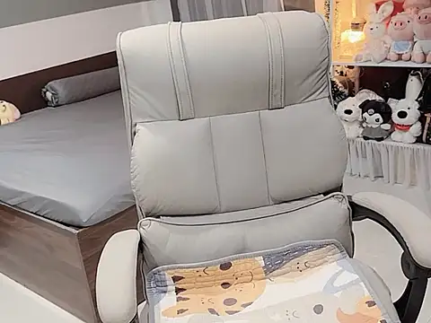 Nabiii6868 online show from April 4, 2026, 4:11 am