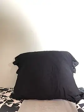 Snapshot of Miss__Mandy chatting on February 5, 2026, 10:03 pm Miss Mandy online show from February 5, 2026, 10:03 pm