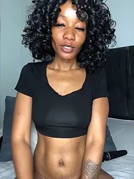 Snapshot of Miss__Mandy chatting on February 17, 2026, 5:19 pm Miss Mandy online show from February 17, 2026, 5:19 pm