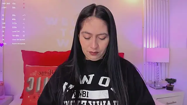 AliceCorner online show from November 11, 2025, 12:05 pm