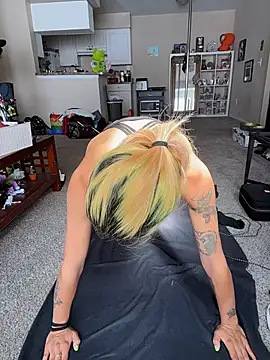 Harley cams online show from November 12, 2025, 4:18 pm