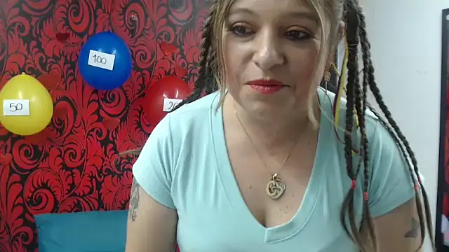 Snapshot of Samanta_SS chatting on July 4, 2026, 12:44 pm Samanta SS online show from July 4, 2026, 12:44 pm