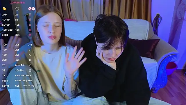 Snapshot of Tara_Lawson chatting on September 22, 2025, 7:05 pm Tara Lawson online show from September 22, 2025, 7:05 pm