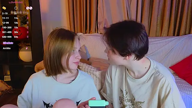 Snapshot of Tara_Lawson chatting on November 8, 2025, 7:12 pm Tara Lawson online show from November 8, 2025, 7:12 pm