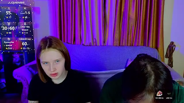 Snapshot of Tara_Lawson chatting on November 17, 2025, 11:49 am Tara Lawson online show from November 17, 2025, 11:49 am