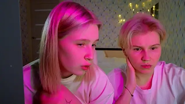 Snapshot of Tara_Lawson chatting on February 9, 2026, 11:09 pm Tara Lawson online show from February 9, 2026, 11:09 pm