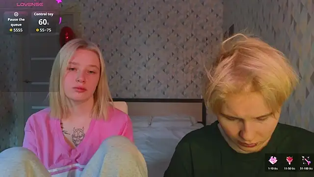 Snapshot of Tara_Lawson chatting on February 13, 2026, 4:08 am Tara Lawson online show from February 13, 2026, 4:08 am