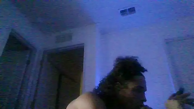 Snapshot of shurthingx chatting on May 17, 2026, 9:33 pm shurthingx online show from May 17, 2026, 9:33 pm