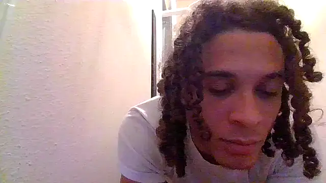 Snapshot of shurthingx chatting on June 10, 2026, 11:20 am shurthingx online show from June 10, 2026, 11:20 am
