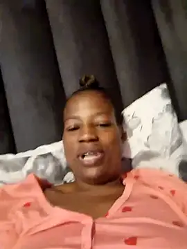 sexylira online show from February 2, 2026, 10:36 am