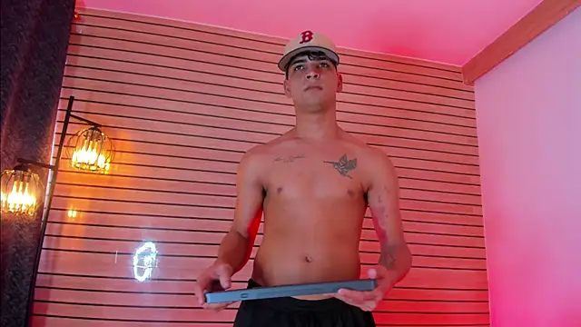 317894 online show from April 14, 2026, 10:49 pm