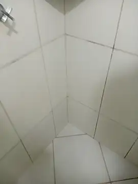 Dglo0000 online show from September 21, 2025, 12:12 am