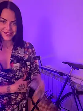 Snapshot of missninasparkle chatting on September 23, 2025, 10:57 pm missninasparkle online show from September 23, 2025, 10:57 pm