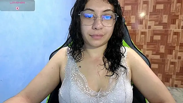 Snapshot of Mabbaldama chatting on September 18, 2025, 2:08 pm Mabbaldama online show from September 18, 2025, 2:08 pm