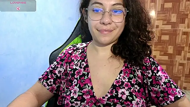 Snapshot of Mabbaldama chatting on September 20, 2025, 10:11 pm Mabbaldama online show from September 20, 2025, 10:11 pm