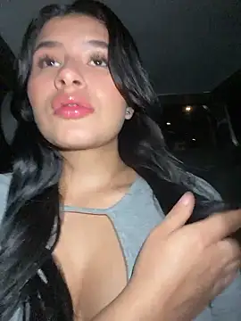 andrea gomes  online show from January 9, 2026, 8:39 am