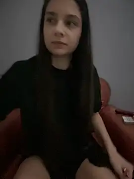 Snapshot of EvieSexy chatting on March 22, 2025, 7:20 pm EvieSexy online show from March 22, 2025, 7:20 pm