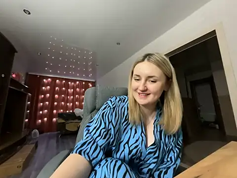 Snapshot of JudeValenti chatting on March 20, 2025, 8:08 pm JudeValenti online show from March 20, 2025, 8:08 pm