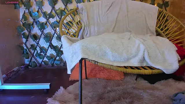 Snapshot of dirtyBBWplay chatting on December 23, 2025, 12:52 am dirtyBBWplay online show from December 23, 2025, 12:52 am