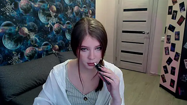 GinnyBlacky online show from November 17, 2025, 8:03 pm