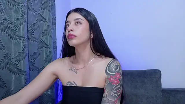 Misscarolsph online show from April 4, 2026, 10:07 pm