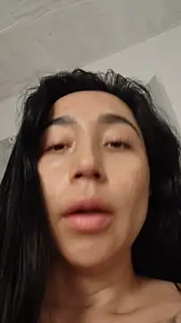 Elowyn online show from November 26, 2025, 10:33 pm