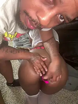 piscesaurora online show from March 17, 2025, 2:45 pm