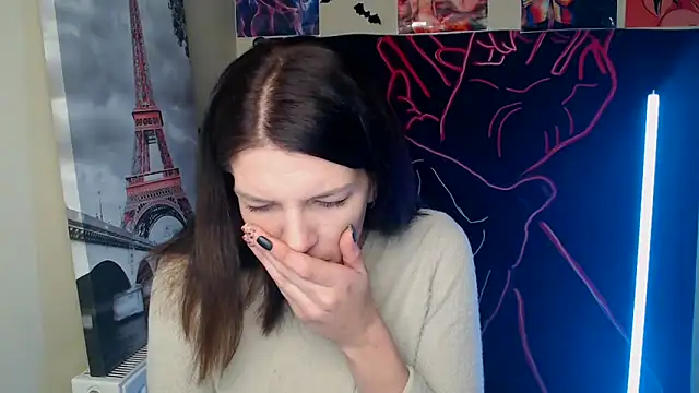 VanessaRey  online show from October 17, 2025, 7:00 am