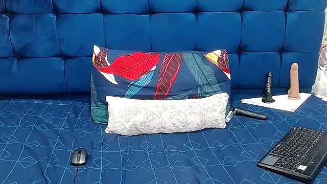 AriesCake online show from February 25, 2026, 10:14 am