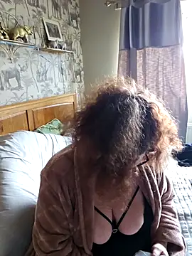 MissQueenBeex online show from February 23, 2026, 10:01 am